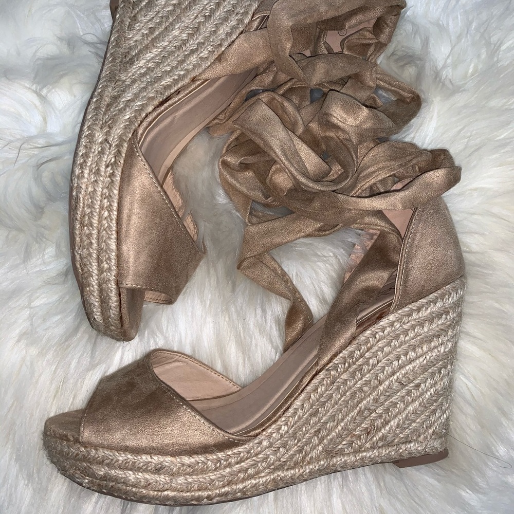 Nude wedges lace up